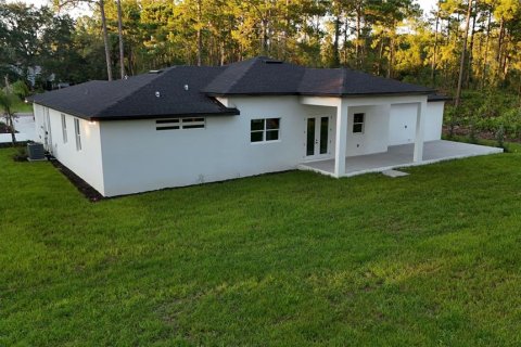 House in Eustis, Florida 4 bedrooms, 247.12 sq.m. № 1851789 - photo 5