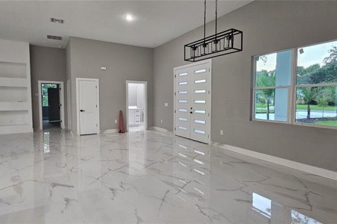 House in Eustis, Florida 4 bedrooms, 247.12 sq.m. № 1851789 - photo 8