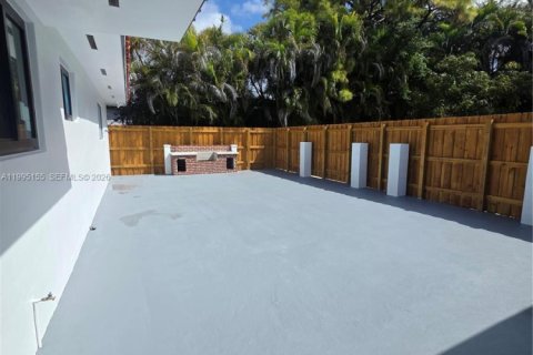 Villa ou maison à louer à Miami, Floride: 3 chambres, 167.41 m2 № 2060717 - photo 14