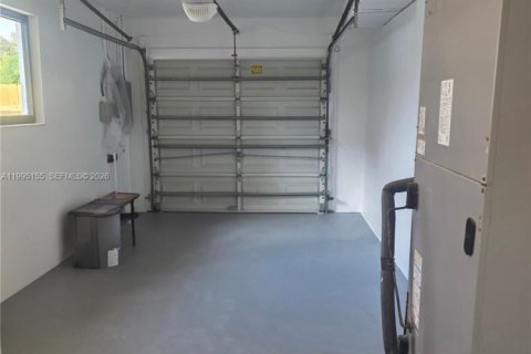 Villa ou maison à louer à Miami, Floride: 3 chambres, 167.41 m2 № 2060717 - photo 18