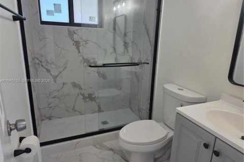 Villa ou maison à louer à Miami, Floride: 3 chambres, 167.41 m2 № 2060717 - photo 12