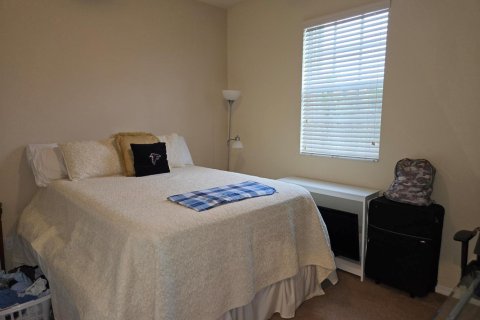 Townhouse in Stuart, Florida 3 bedrooms, 146.32 sq.m. № 2190483 - photo 13