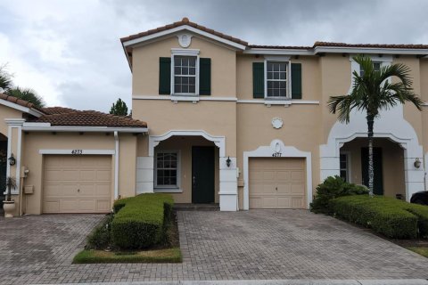Townhouse in Stuart, Florida 3 bedrooms, 146.32 sq.m. № 2190483