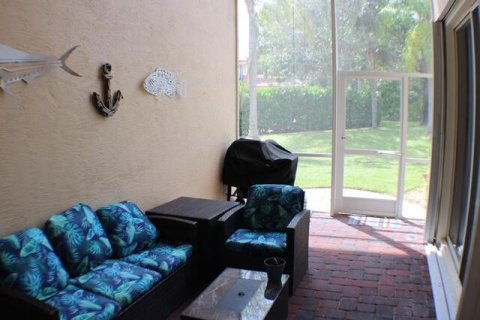 Townhouse in Palm City, Florida 3 bedrooms, 255.48 sq.m. № 2315528 - photo 17