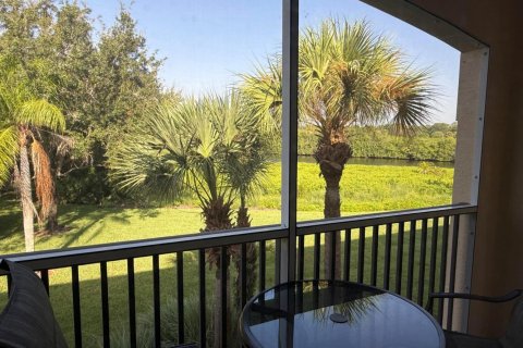 Townhouse in Palm City, Florida 3 bedrooms, 255.48 sq.m. № 2315528 - photo 8