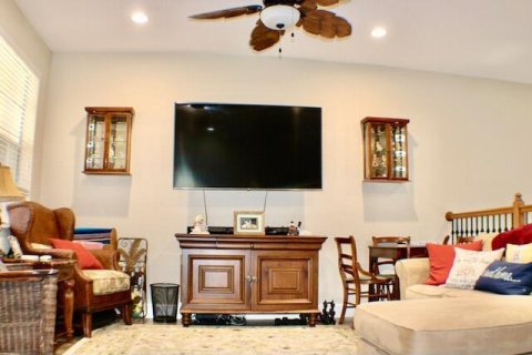 Townhouse in Palm City, Florida 3 bedrooms, 255.48 sq.m. № 2315528 - photo 5