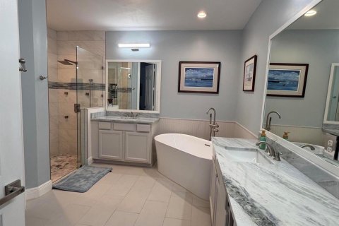 Townhouse in Palm City, Florida 3 bedrooms, 255.48 sq.m. № 2315528 - photo 20