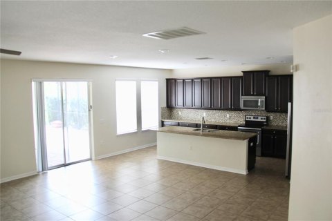 Casa en alquiler en Orlando, Florida, 4 dormitorios, 288.28 m2 № 1865866 - foto 14