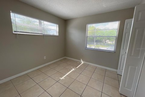 Townhouse in Kissimmee, Florida 2 bedrooms, 90.86 sq.m. № 2233725 - photo 5