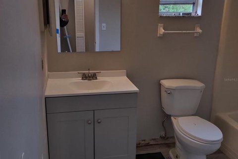 Townhouse in Kissimmee, Florida 2 bedrooms, 90.86 sq.m. № 2233725 - photo 3