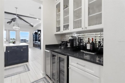 Купить виллу или дом в Клируотер, Флорида 10 комнат, 301.93м2, № 1844403 - фото 19