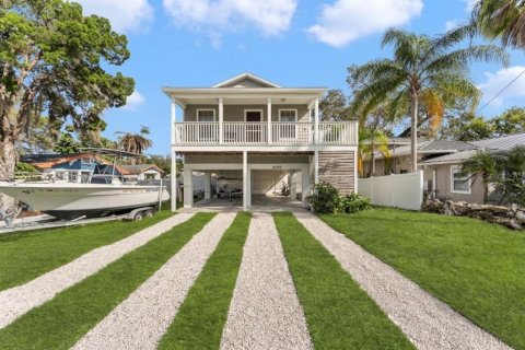 Villa ou maison à vendre à New Port Richey, Floride: 2 chambres, 98.29 m2 № 2416316 - photo 2