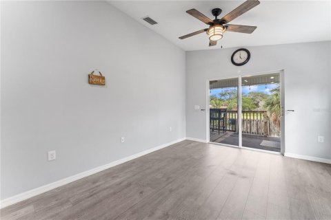 Villa ou maison à vendre à New Port Richey, Floride: 2 chambres, 98.29 m2 № 2416316 - photo 8