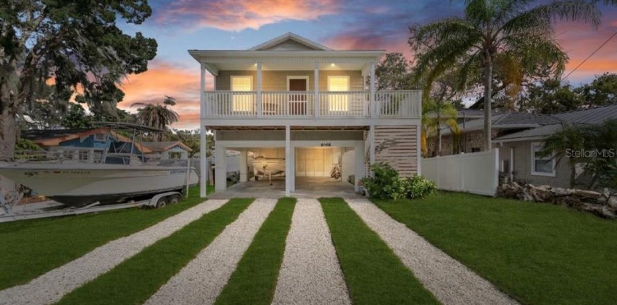 Villa ou maison à New Port Richey, Floride 2 chambres, 98.29 m2 № 2416316
