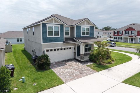 House in Kissimmee, Florida 4 bedrooms, 256.78 sq.m. № 2258662 - photo 2