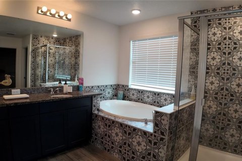 House in Kissimmee, Florida 4 bedrooms, 256.78 sq.m. № 2258662 - photo 15