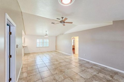 House in Palm Coast, Florida 3 bedrooms, 162.67 sq.m. № 1870294 - photo 4
