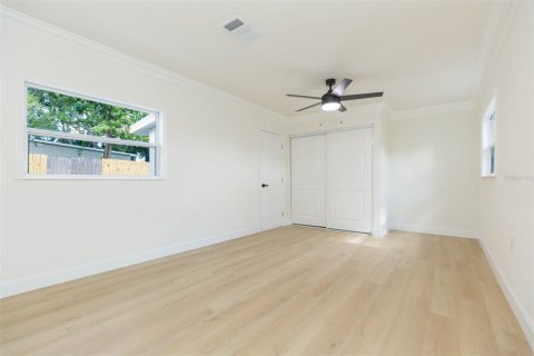 House in Saint Petersburg, Florida 3 bedrooms, 122.07 sq.m. № 1906717 - photo 20