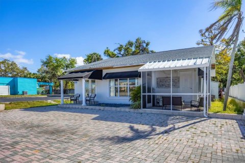 Commercial property in Nokomis, Florida 167.13 sq.m. № 1723866 - photo 13