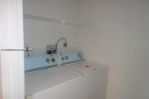Copropriété à louer à Tamarac, Floride: 1 chambre, 64.57 m2 № 1946881 - photo 4