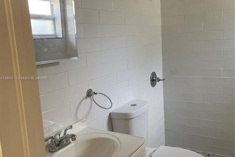 Casa en alquiler en Hollywood, Florida, 1 dormitorio № 1942280 - foto 18