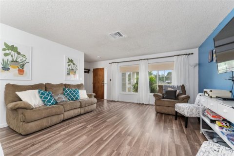 Villa ou maison à vendre à Dunnellon, Floride: 2 chambres, 116.03 m2 № 2206818 - photo 10