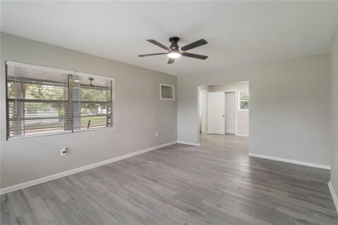 House in Orlando, Florida 3 bedrooms, 93.65 sq.m. № 1816599 - photo 8