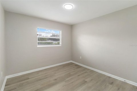 House in Orlando, Florida 3 bedrooms, 93.65 sq.m. № 1816599 - photo 16