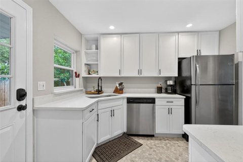 Casa en venta en Orlando, Florida, 3 dormitorios, 182.65 m2 № 1907713 - foto 29