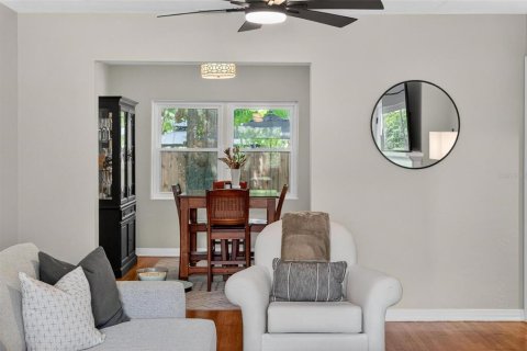 Casa en venta en Orlando, Florida, 3 dormitorios, 182.65 m2 № 1907713 - foto 14