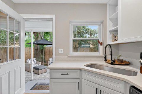 Casa en venta en Orlando, Florida, 3 dormitorios, 182.65 m2 № 1907713 - foto 22