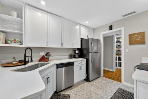 Casa en venta en Orlando, Florida, 3 dormitorios, 182.65 m2 № 1907713 - foto 23