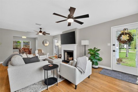 Casa en venta en Orlando, Florida, 3 dormitorios, 182.65 m2 № 1907713 - foto 6