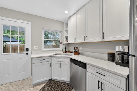 Casa en venta en Orlando, Florida, 3 dormitorios, 182.65 m2 № 1907713 - foto 20
