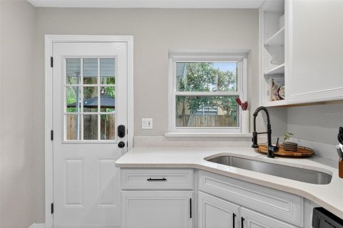 Casa en venta en Orlando, Florida, 3 dormitorios, 182.65 m2 № 1907713 - foto 21