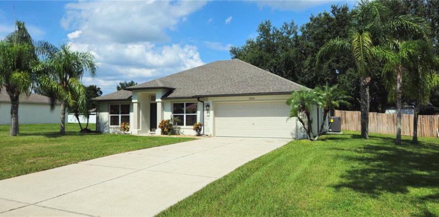 Villa ou maison à Leesburg, Floride 3 chambres, 167.41 m2 № 1829543