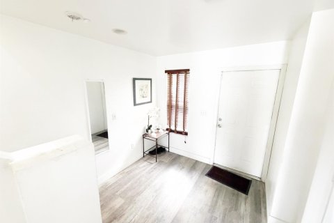 Townhouse in Pompano Beach, Florida 3 bedrooms, 120.31 sq.m. № 2182992 - photo 5