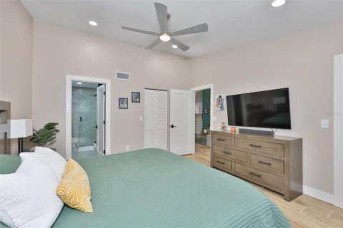 Copropriété à vendre à Seminole, Floride: 2 chambres, 91.04 m2 № 2148282 - photo 12