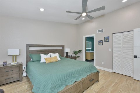 Copropriété à vendre à Seminole, Floride: 2 chambres, 91.04 m2 № 2148282 - photo 13