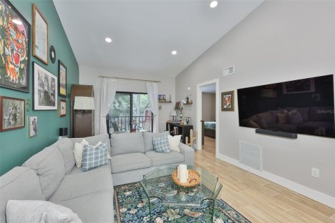 Copropriété à vendre à Seminole, Floride: 2 chambres, 91.04 m2 № 2148282 - photo 6