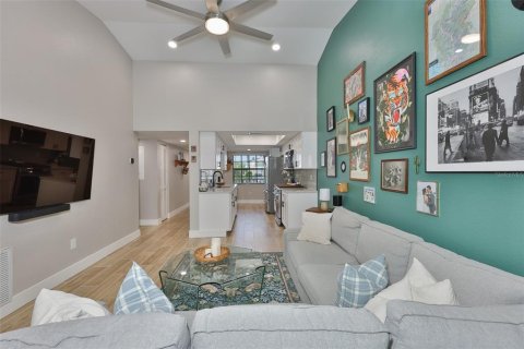 Copropriété à vendre à Seminole, Floride: 2 chambres, 91.04 m2 № 2148282 - photo 10