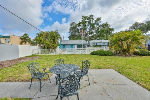 Copropriété à vendre à Seminole, Floride: 2 chambres, 91.04 m2 № 2148282 - photo 28