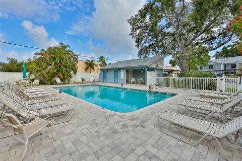 Copropriété à vendre à Seminole, Floride: 2 chambres, 91.04 m2 № 2148282 - photo 27