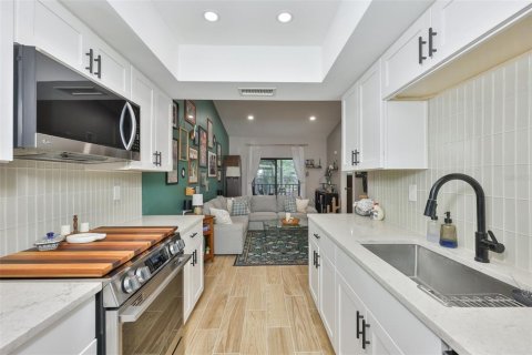 Copropriété à vendre à Seminole, Floride: 2 chambres, 91.04 m2 № 2148282 - photo 3