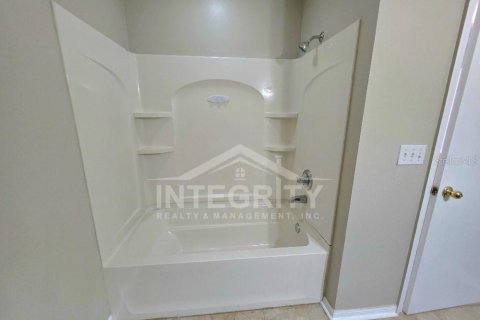 Casa en alquiler en Land O' Lakes, Florida, 4 dormitorios, 195.37 m2 № 1882888 - foto 15