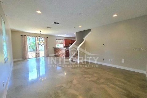 Casa en alquiler en Land O' Lakes, Florida, 4 dormitorios, 195.37 m2 № 1882888 - foto 5