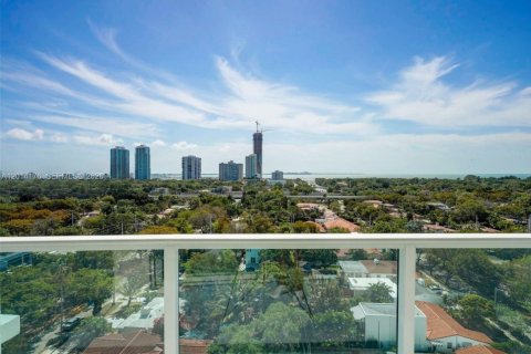 Condo in Miami, Florida, 2 bedrooms № 2076213 - photo 18