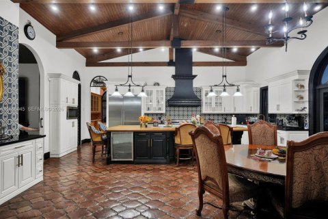 Casa en venta en Miami, Florida, 7 dormitorios, 561.59 m2 № 2002543 - foto 20