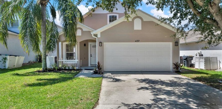 House in Davenport, Florida 4 bedrooms, 151.9 sq.m. № 1876048