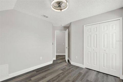 House in Davenport, Florida 4 bedrooms, 151.9 sq.m. № 1876048 - photo 30